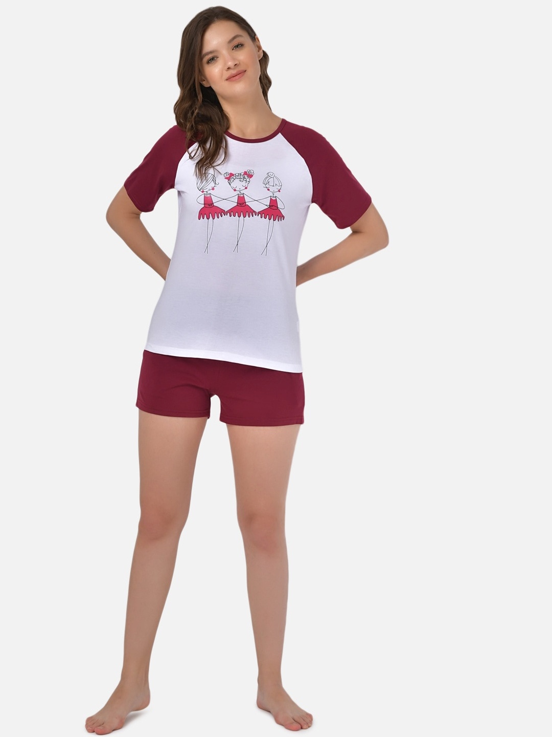 Klamotten Women Maroon Graphic Printed Night Suit
