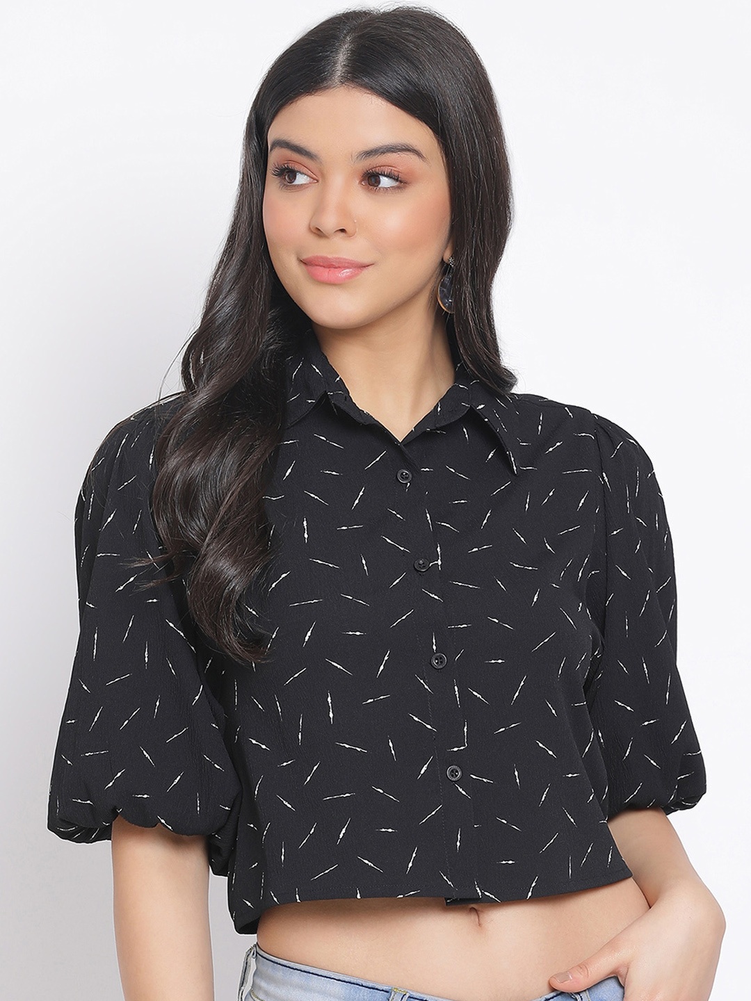 

Oxolloxo Women Black Regular Fit Printed Casual Shirt