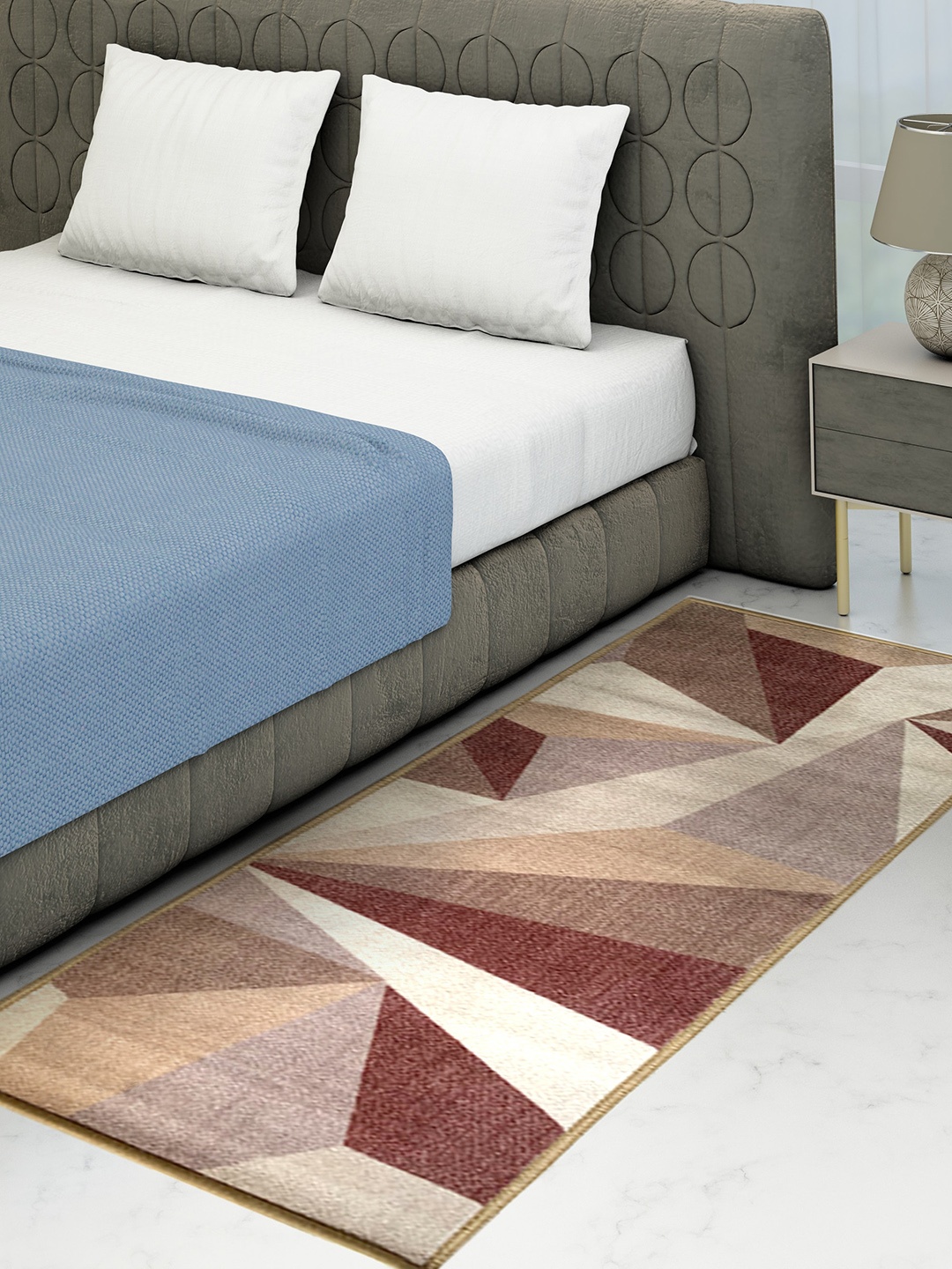 

Athom Trendz Brown & Off-White Geometric Printed Anti-Skid Bed Runner