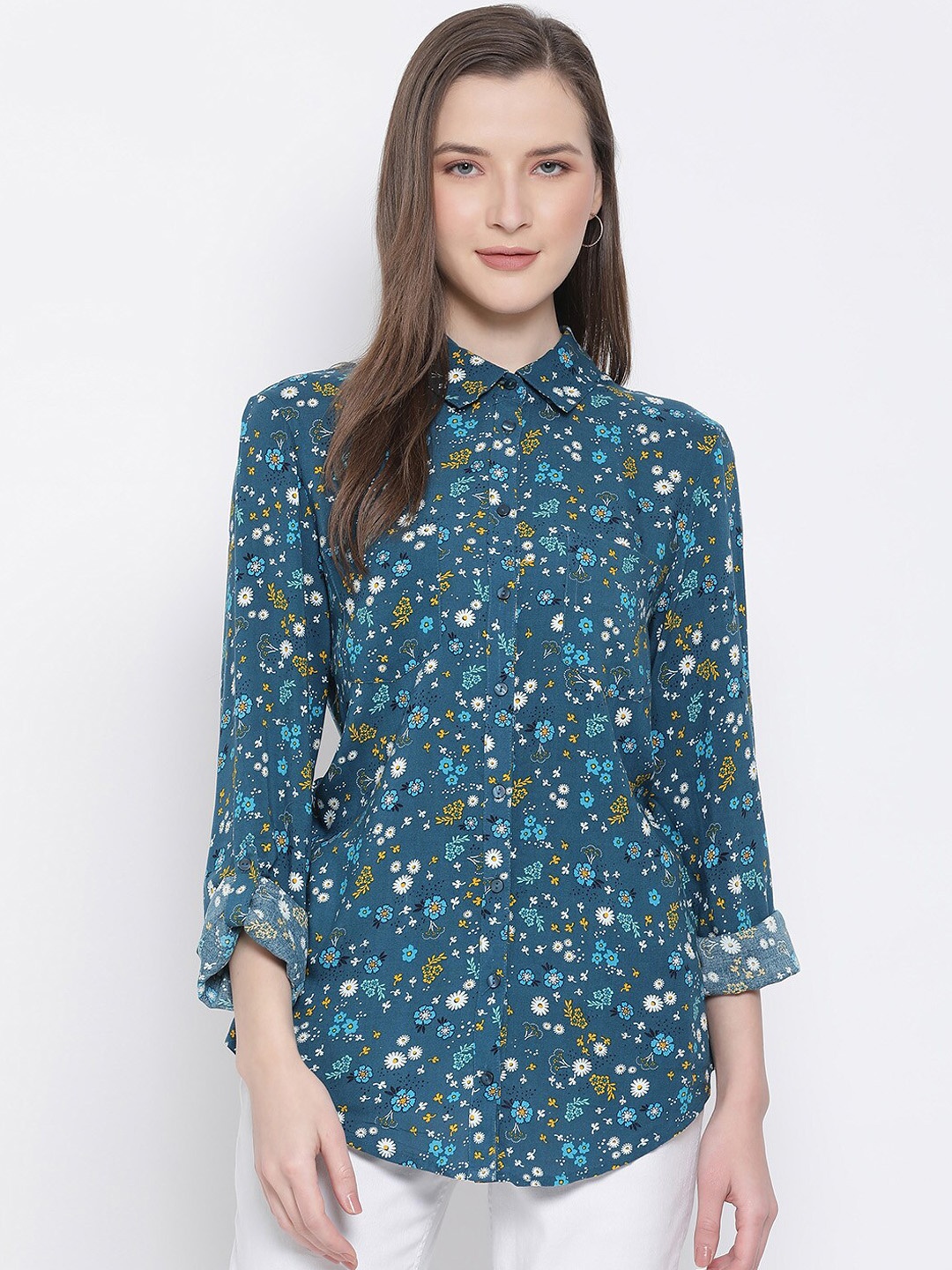 

Oxolloxo Women Blue Floral Printed Regular Fit Casual Shirt