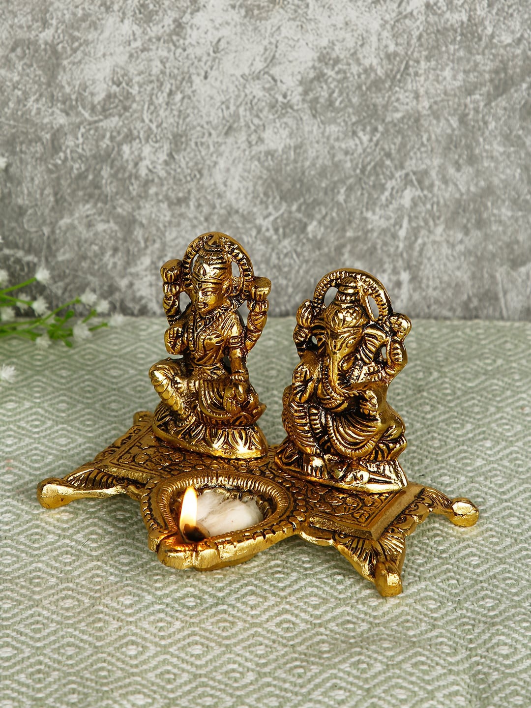

CraftVatika Gold-Toned Laxmi Ganesh Idol Showpiece