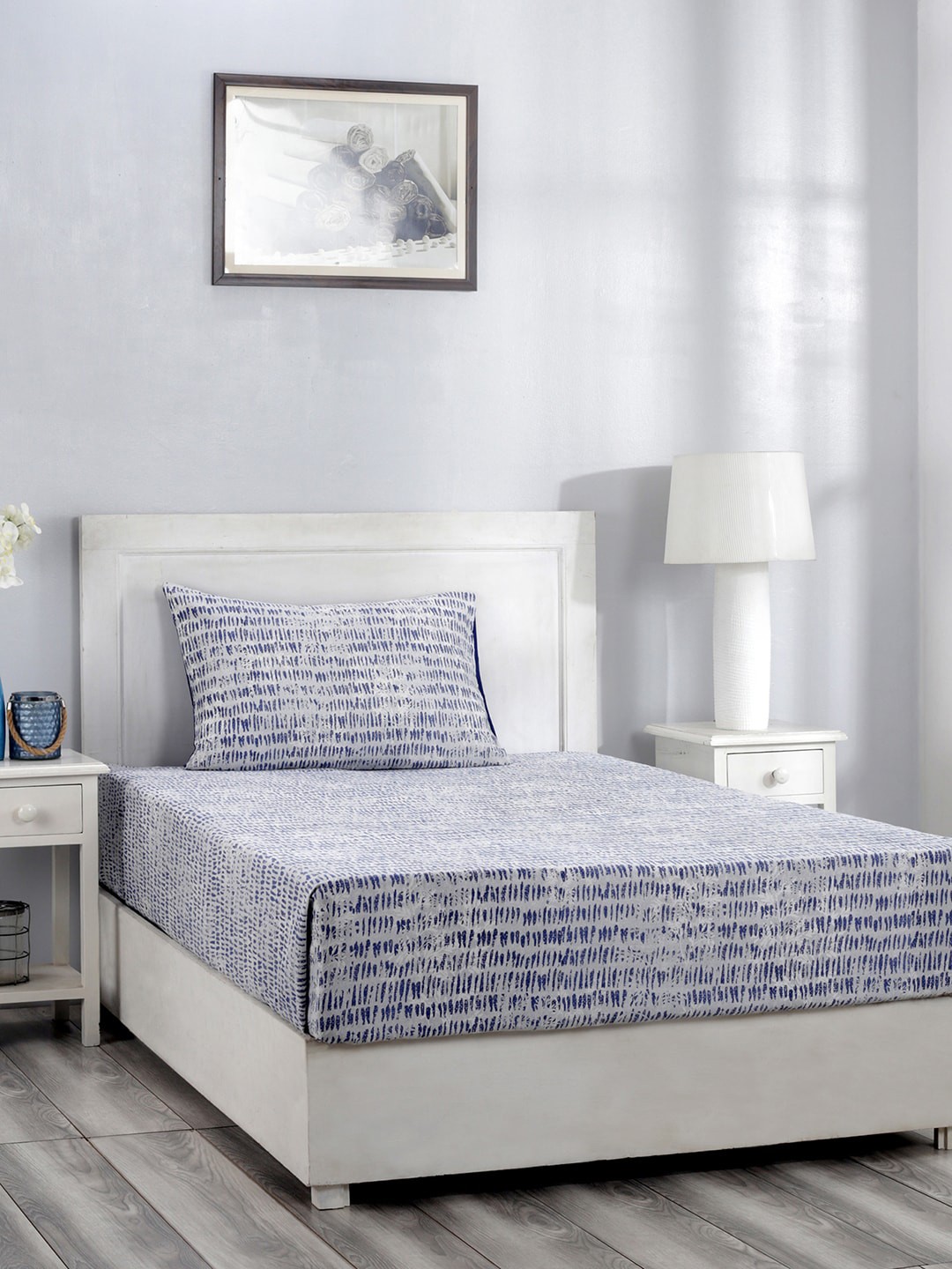 

MASPAR Grey & Blue Abstract 210 TC Cotton 1 Single Bedsheet with 1 Pillow Covers