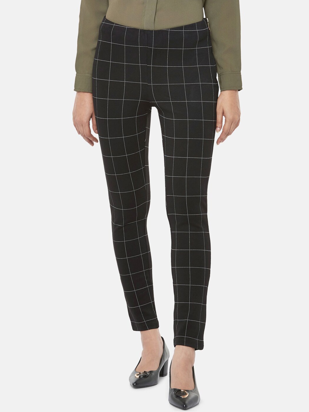 

Annabelle by Pantaloons Women Black & White Checked Skinny-Fit Treggings