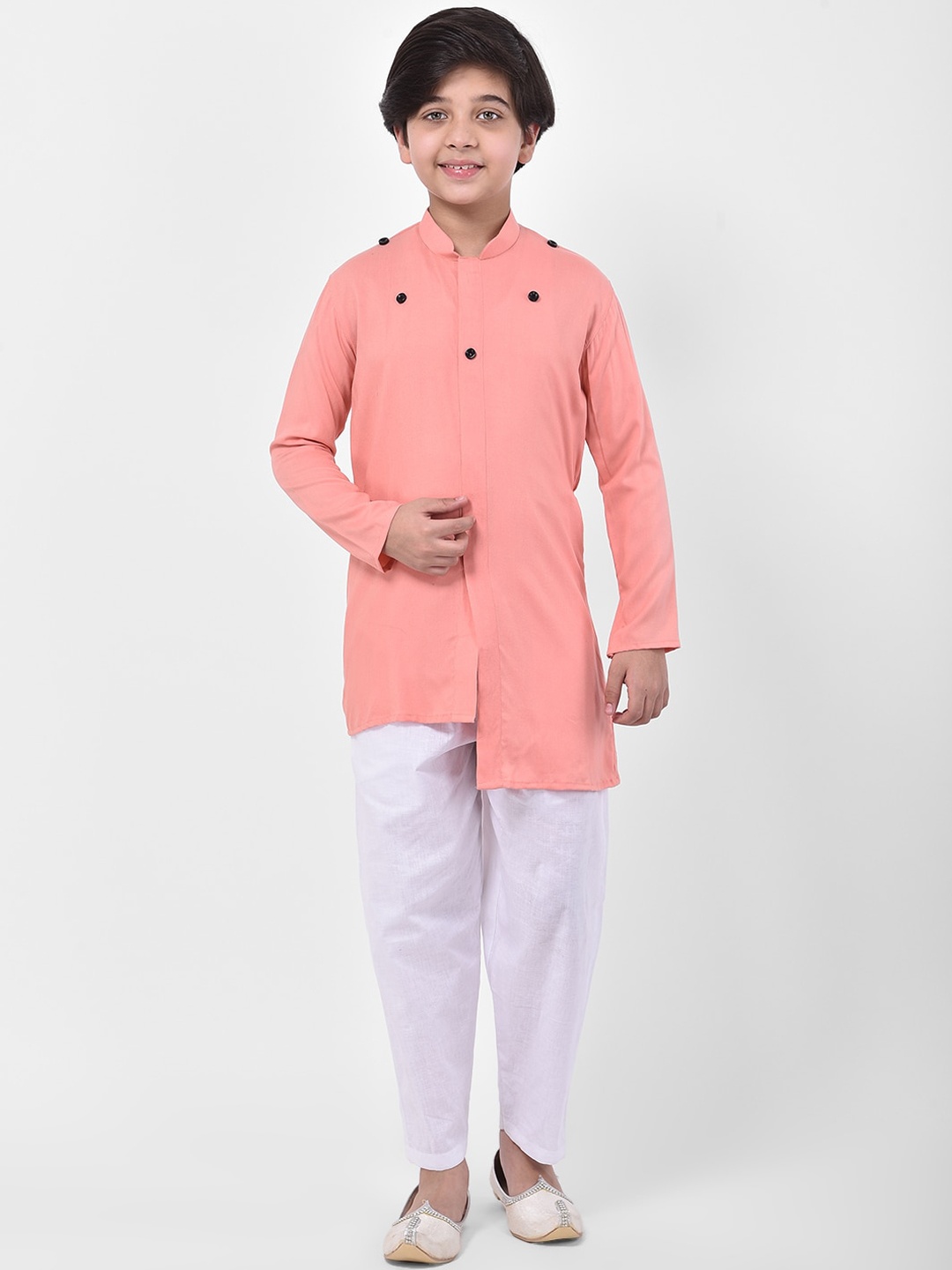 

DEYANN Boys Pink & White Solid Kurta with Trousers