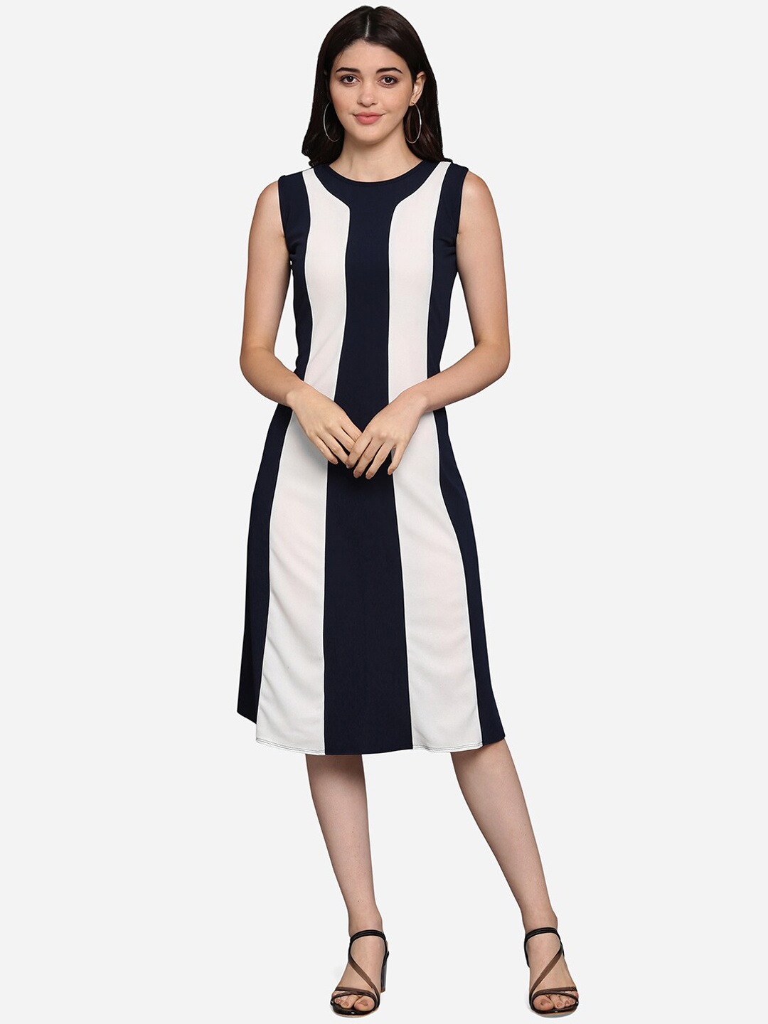 

PURVAJA Women Blue & White Colourblocked Sheath Dress
