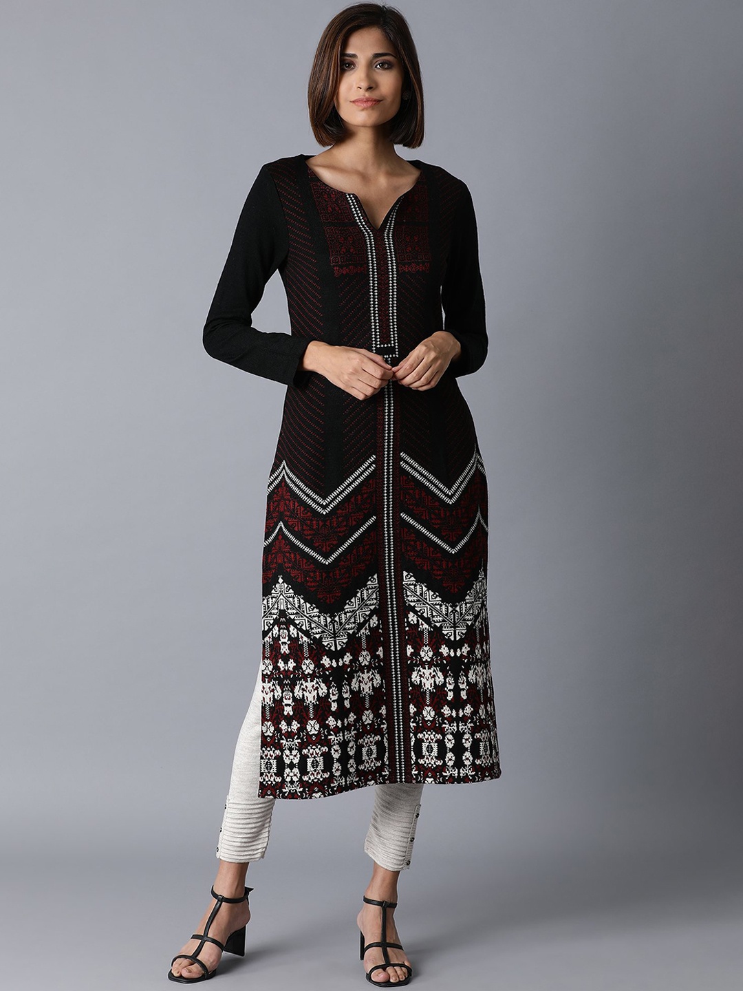 

W Women Black Woven Design Kurta