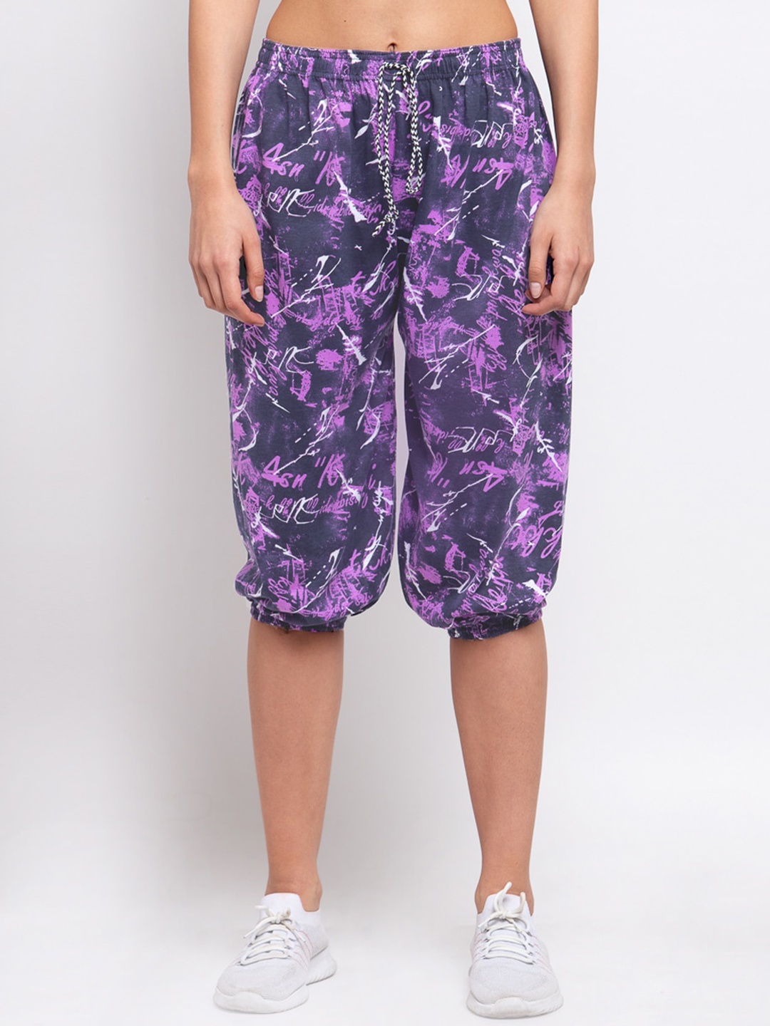 

KLOTTHE Women Purple & Navy Blue Printed Regular Fit Capris