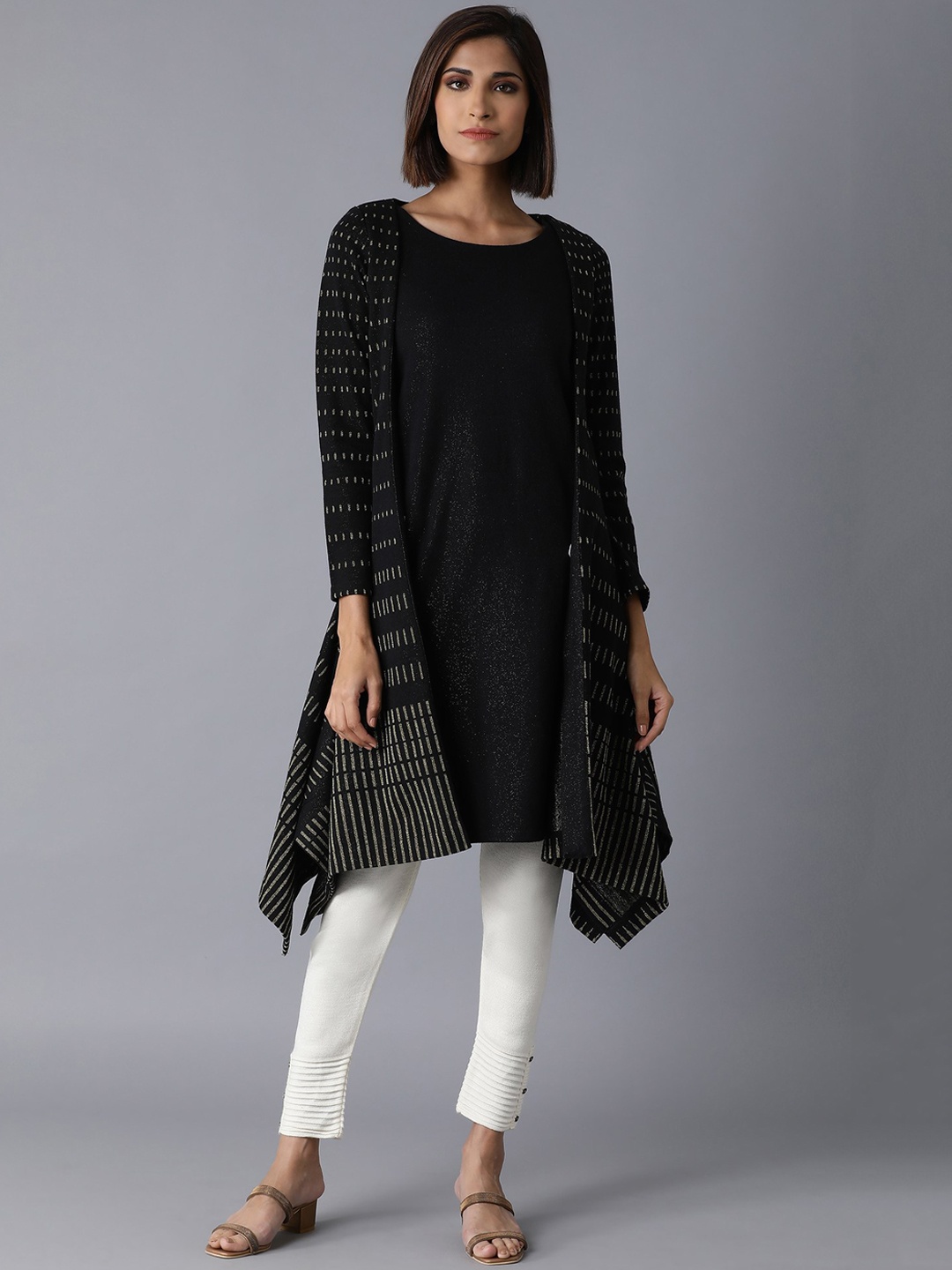 

W Women Black Woven Design Kurta