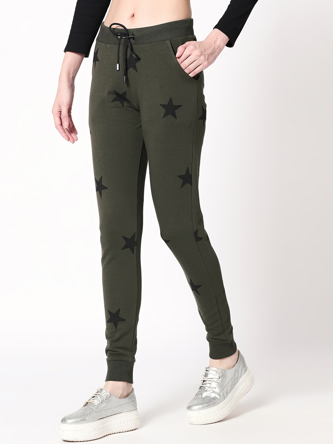 

Zeyo Women Grey & Black Printed Slim Fit Joggers
