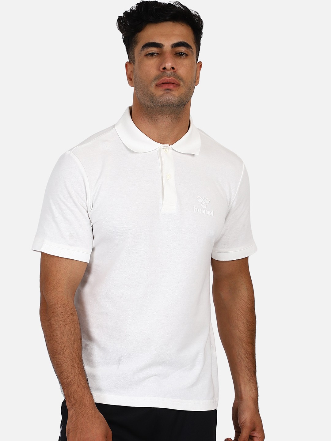 

hummel Men White Solid Polo Collar T-shirt