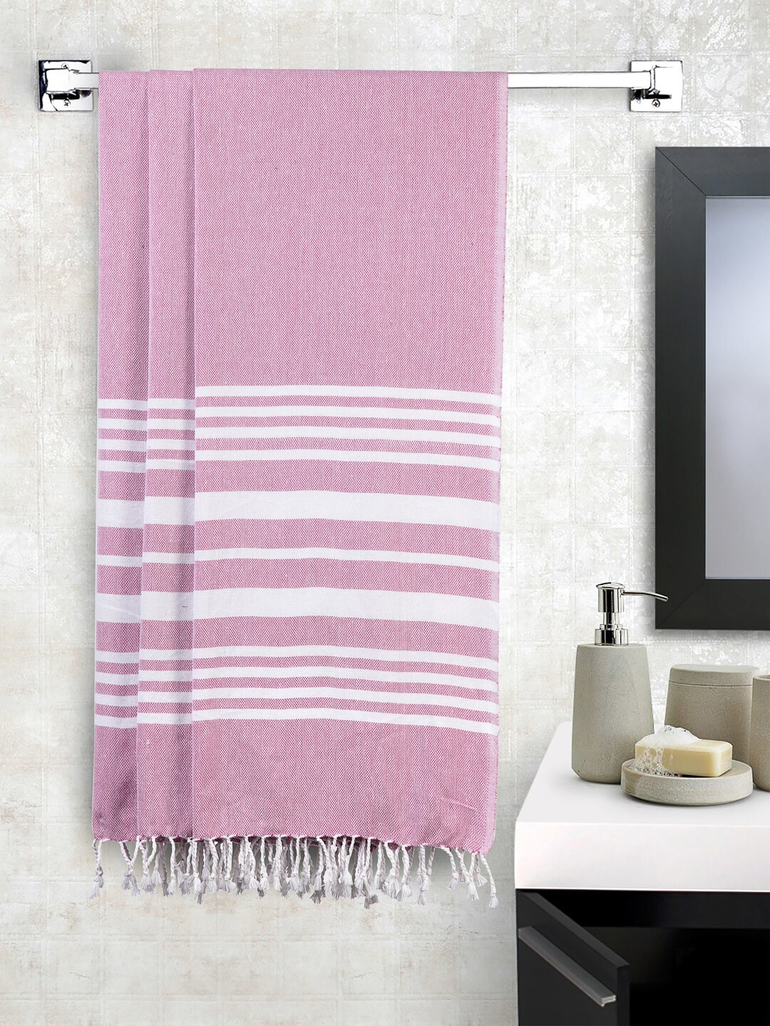 

KLOTTHE Unisex Set of 3 Pink & White Striped 233 GSM Bath Towels