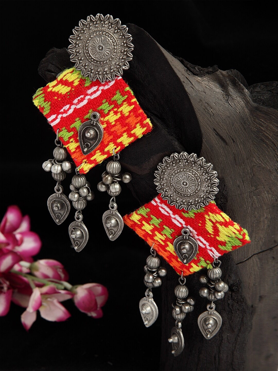 

Moedbuille Ghungroo Studded Tribal Design Oxidised Silver Plated Handcrafted Chandbalis, Red