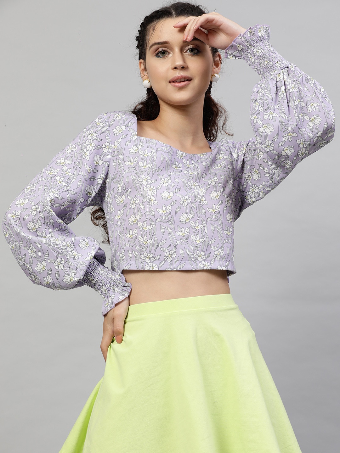 

Street 9 Lavender & White Floral Printed Puff Sleeves Georgette Boxy Crop Top