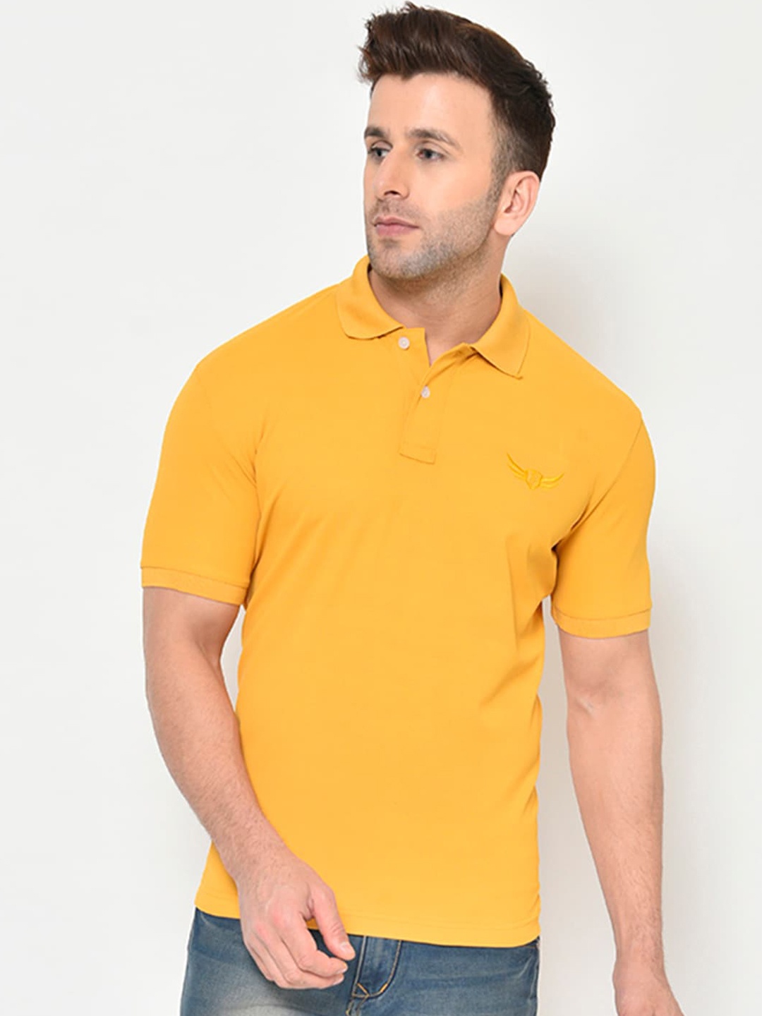 

PERFKT-U Men Yellow Solid Polo Collar T-shirt