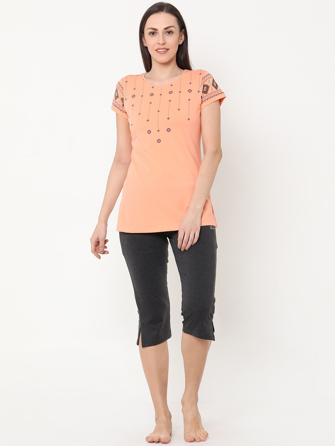 

Sweet Dreams Women Peach-Coloured & Black Printed Night suit