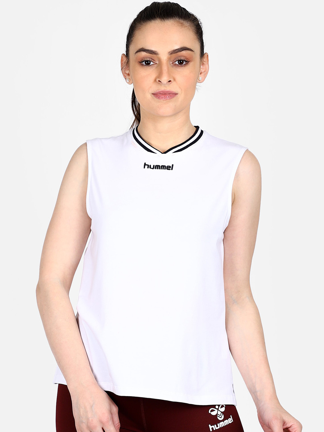 

hummel Women White Solid V-Neck T-shirt