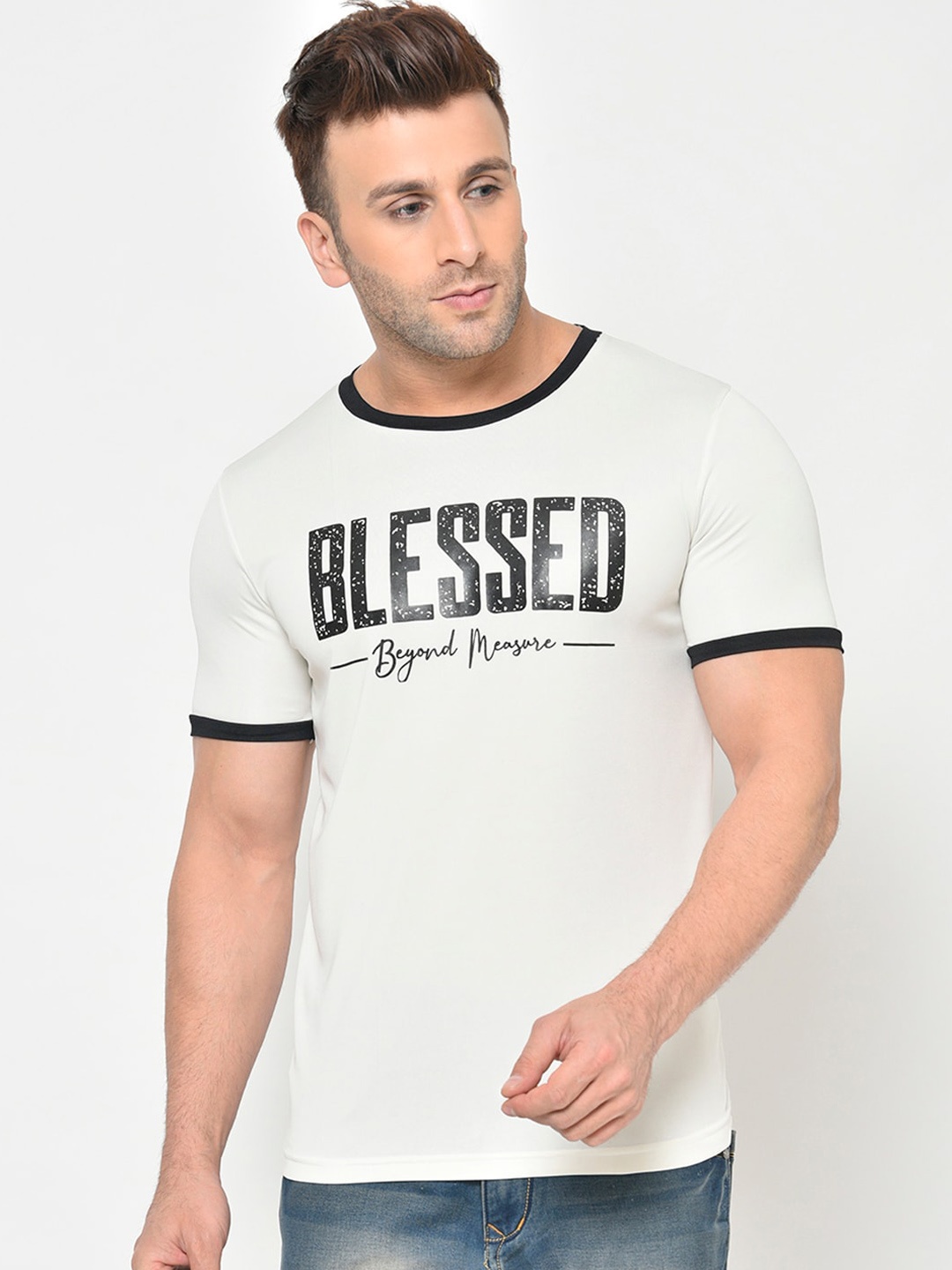 

PERFKT-U Men Off-White Printed Antimicrobial Round Neck T-shirt