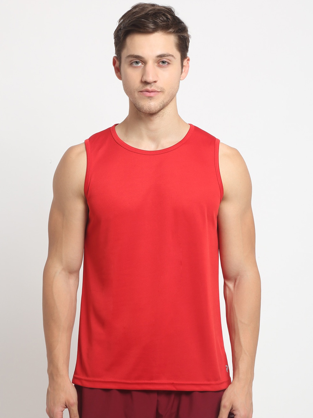 

PERFKT-U Men Red Solid Hydra-Cool Antimicrobial Round Neck T-shirt