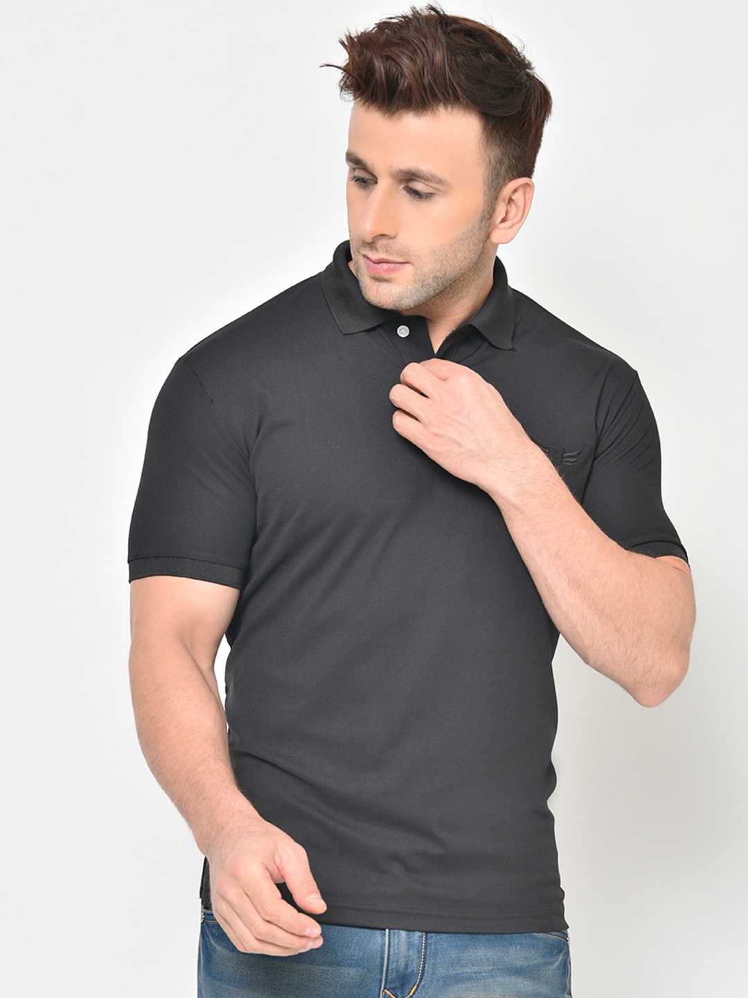 

PERFKT-U Men Black Solid Polo Collar T-shirt