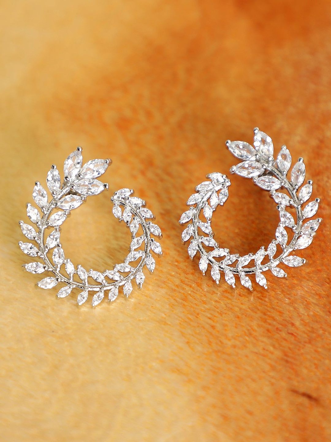 

AQUASTREET Silver-Toned Contemporary Drop Earrings