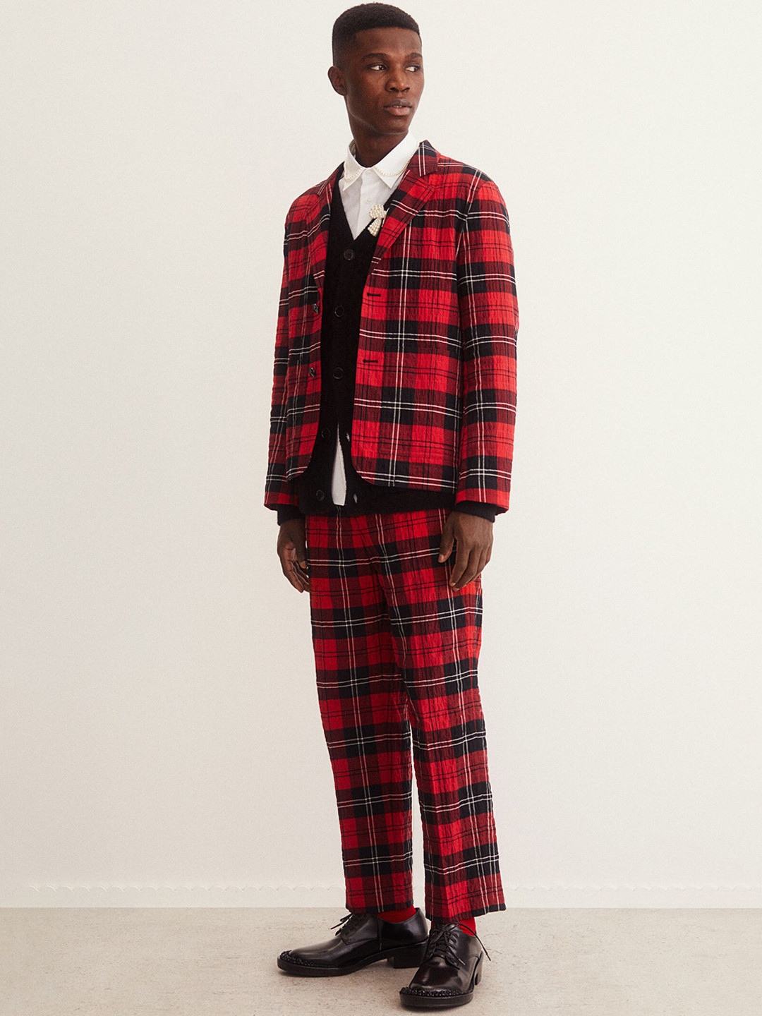 

H&M Men Red & Black Loose Fit Cotton Trousers
