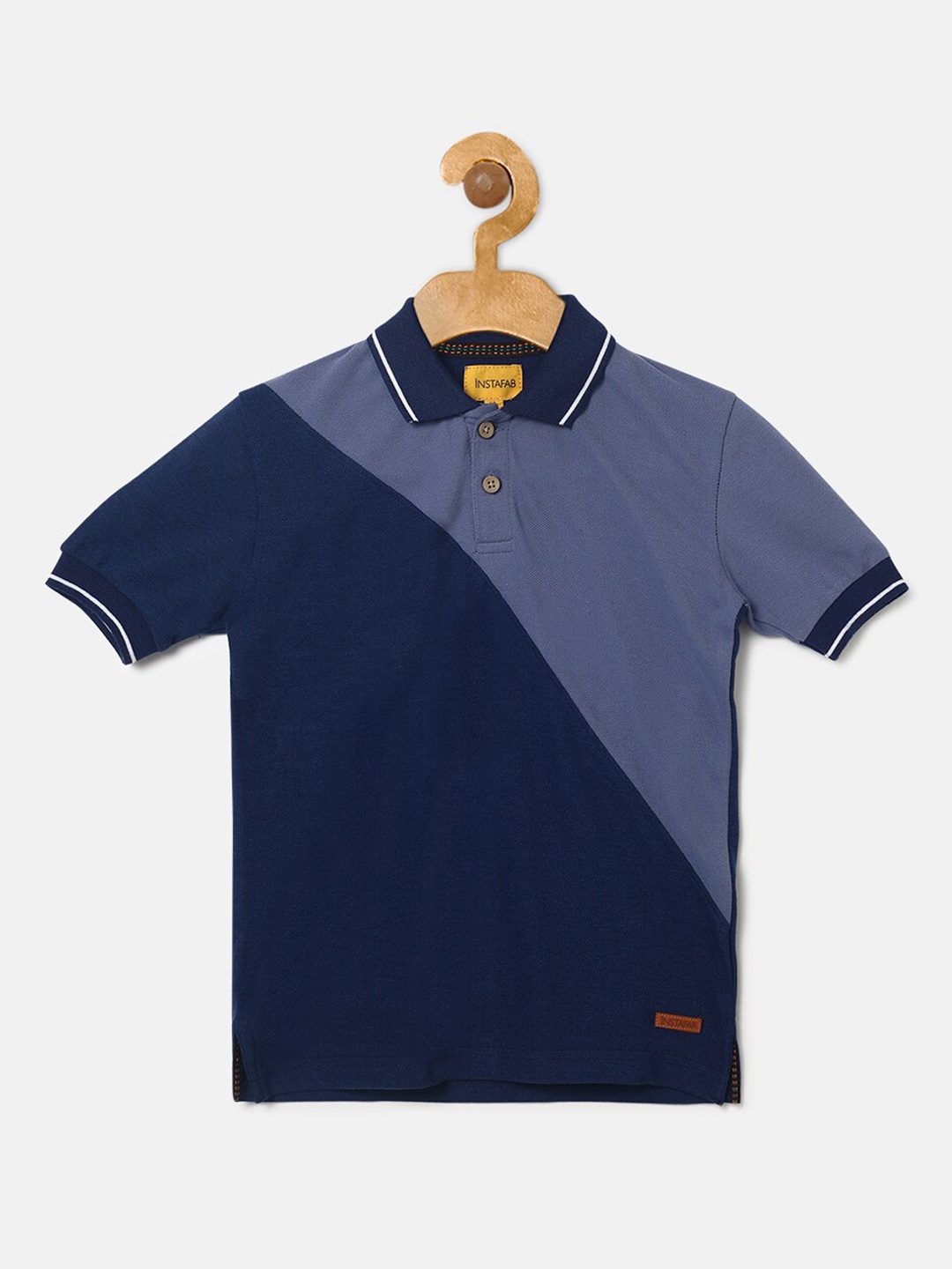 

Instafab Boys Navy Blue Colourblocked Polo Collar T-shirt