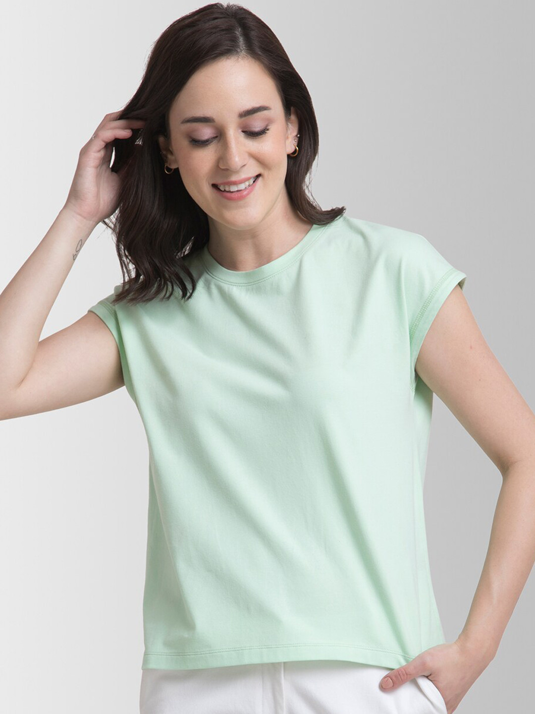 

FableStreet Women Green Solid Round Neck T-shirt