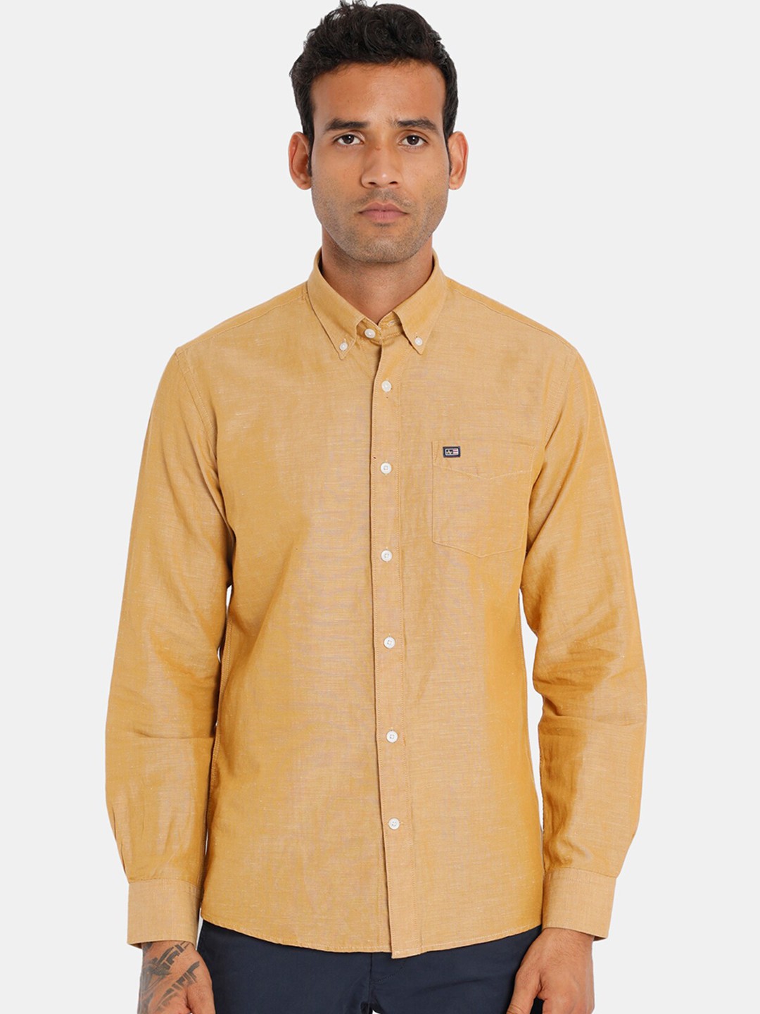 

Arrow Sport Men Brown Regular Fit Solid Casual Shirt