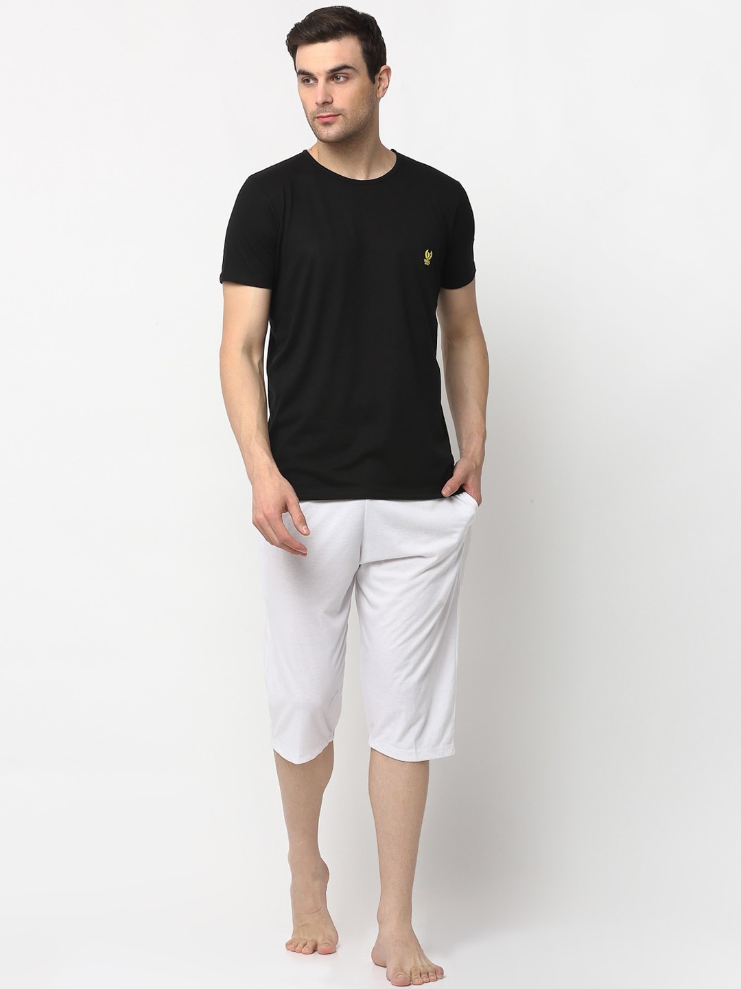 

VIMAL JONNEY Men Black & White Solid Night suit