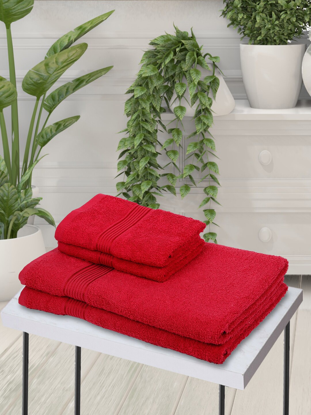 

KOPA Set Of 4 Red Solid 380 GSM Super-Soft bath Towels