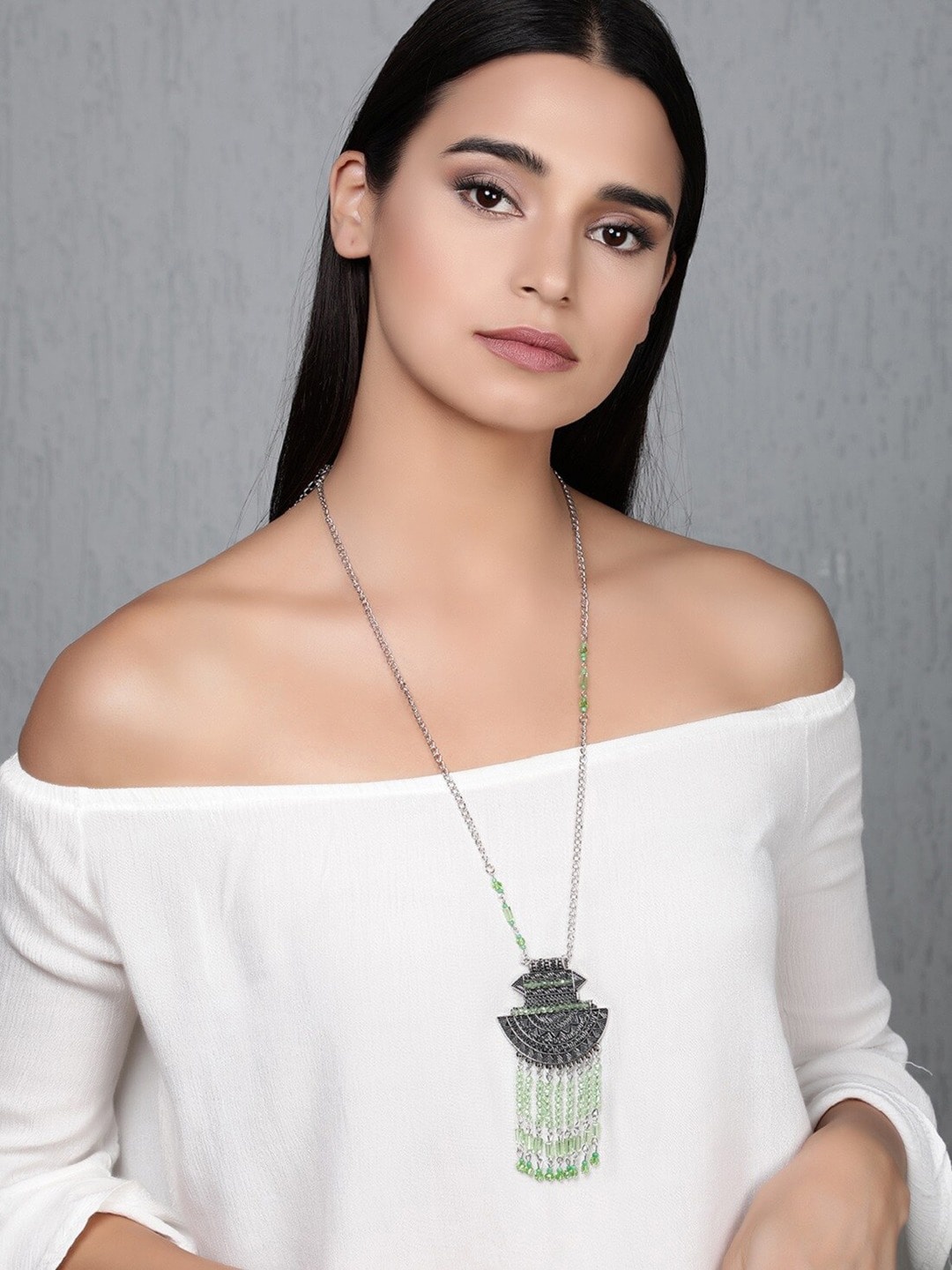 

TOKYO TALKIES X rubans FASHION ACCESSORIES Green Silver-Plated Handcrafted Necklace