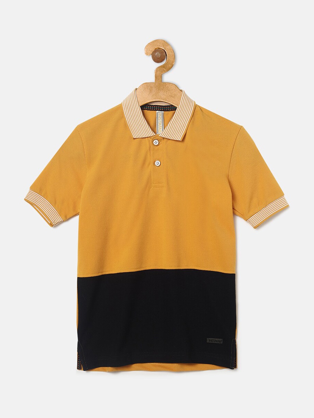 

Instafab Boys Yellow Solid Round Neck T-shirt