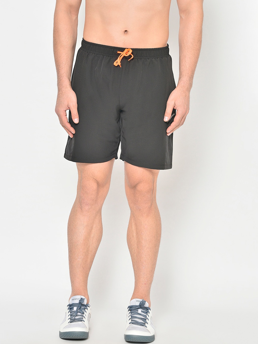 

PERFKT-U Men Black Solid Regular Fit Sports Shorts