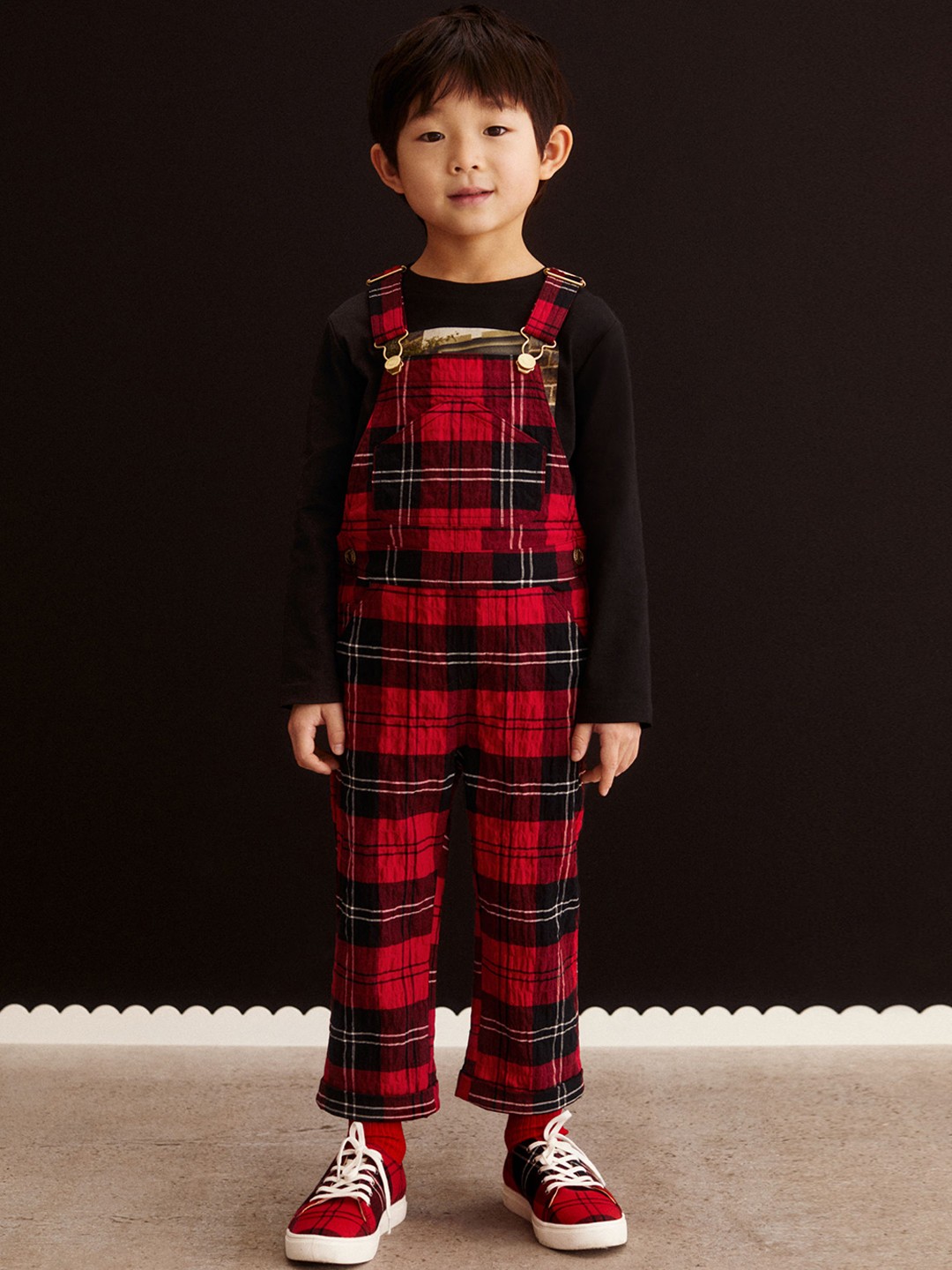 

H&M Boys Red & Black Checked Dungarees