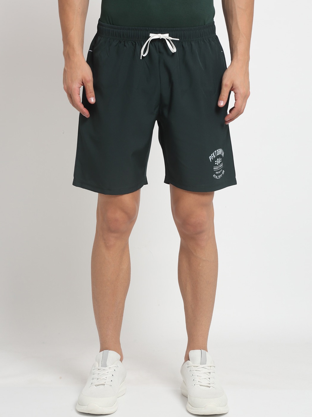 

PERFKT-U Men Green Solid Regular Fit Regular Shorts
