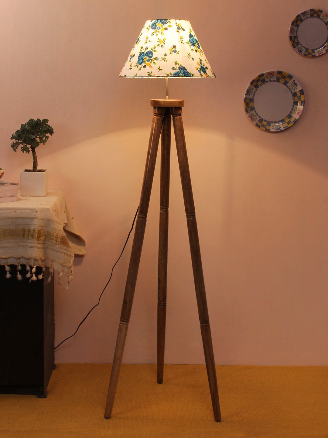

Devansh White & Blue Printed Tripod Lamp