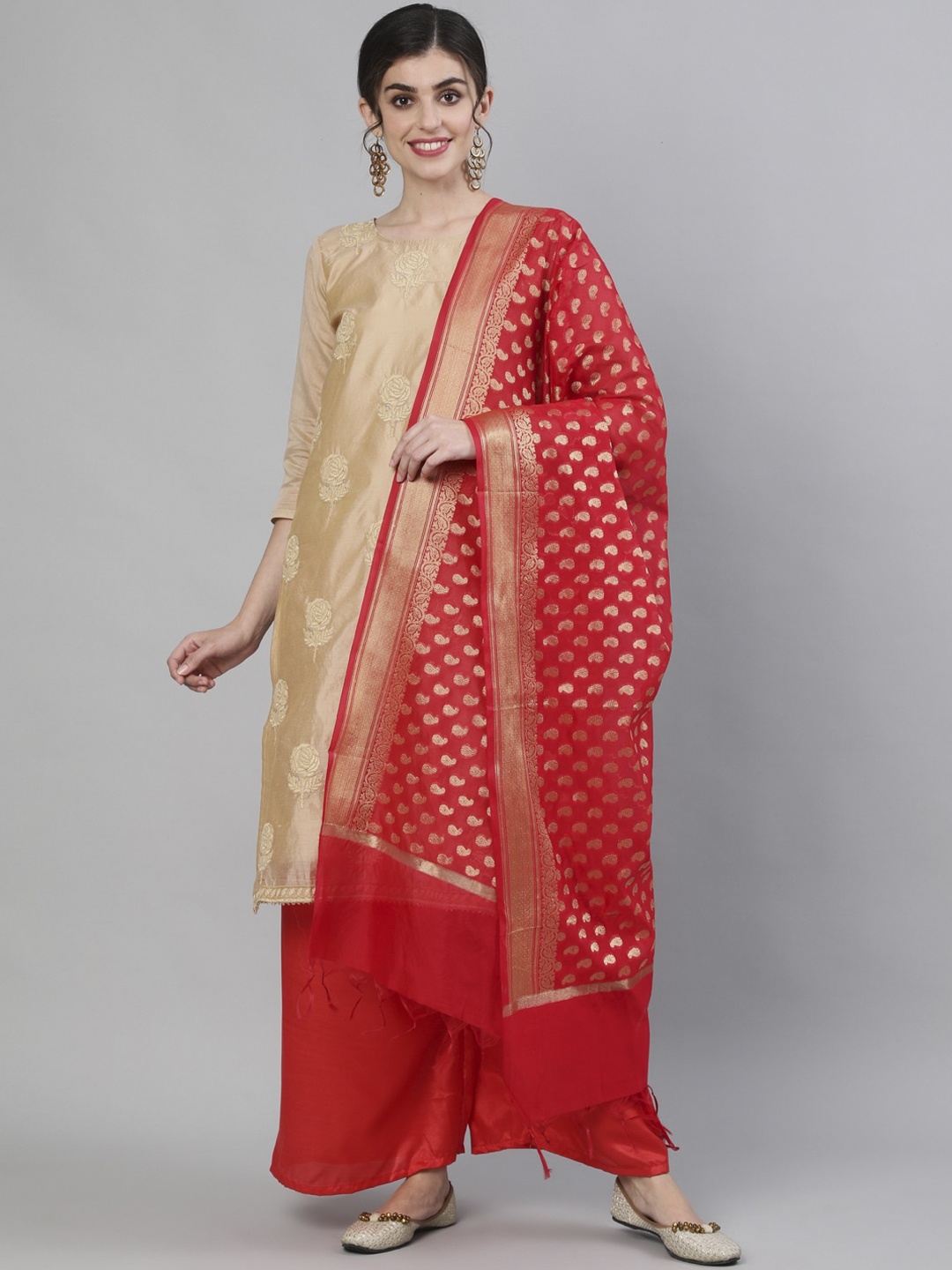 

Ishin Women Red & Gold-Toned Woven Design Dupatta