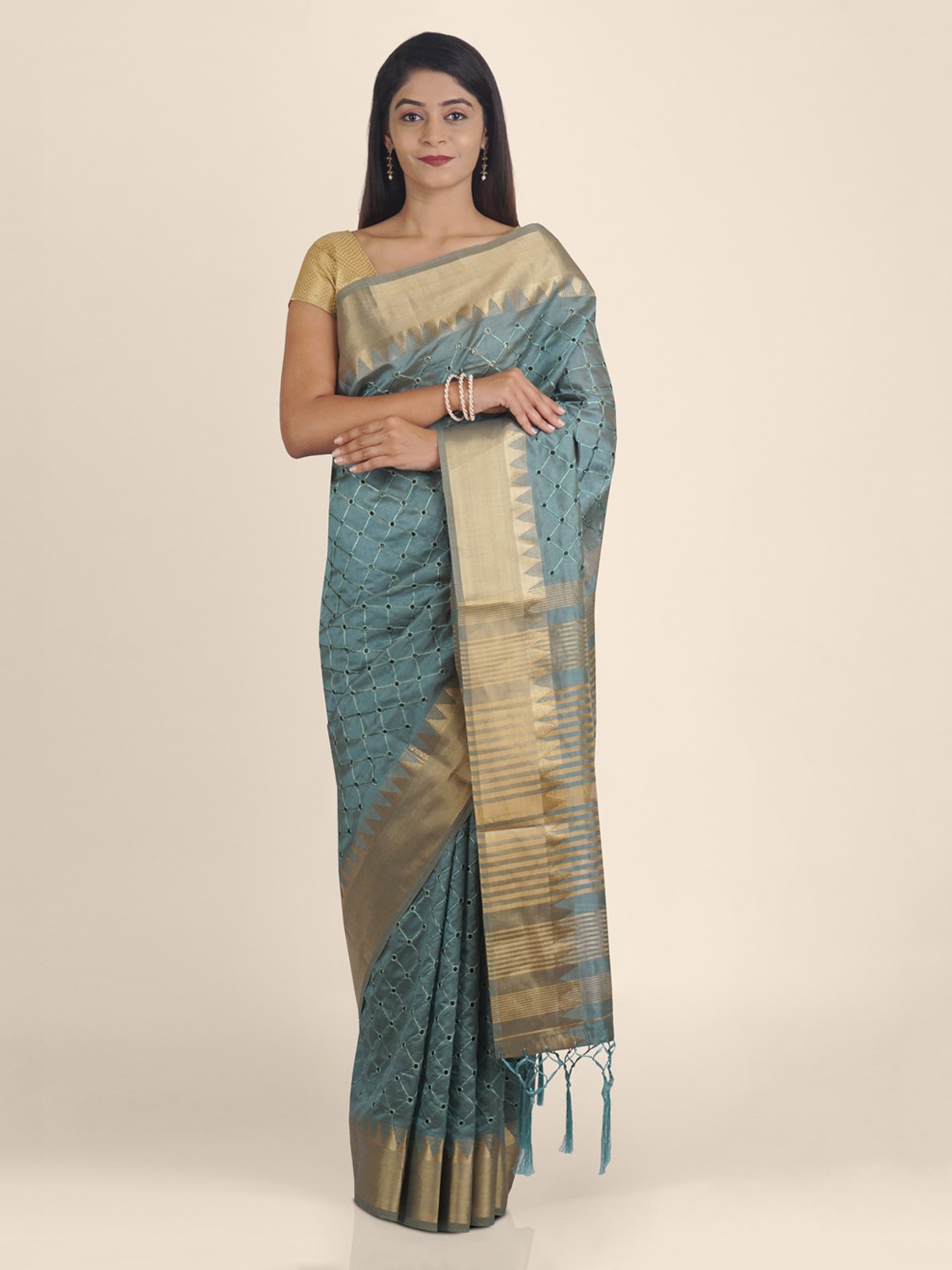 

KAJREE Teal Green & Gold-Toned Silk Blend Woven Design Handloom Saree