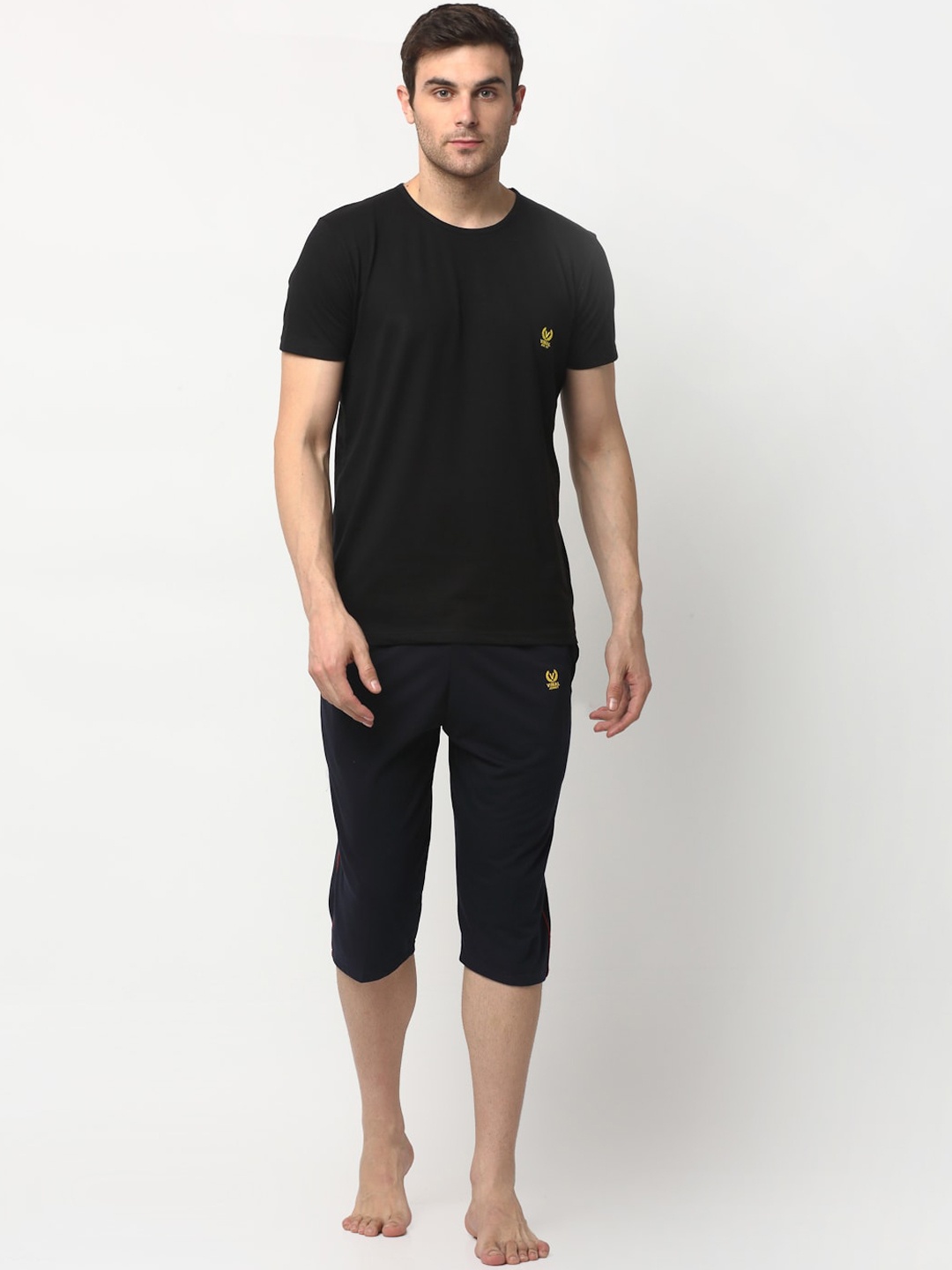 

VIMAL JONNEY Men Black & Navy Blue Solid Night Suit