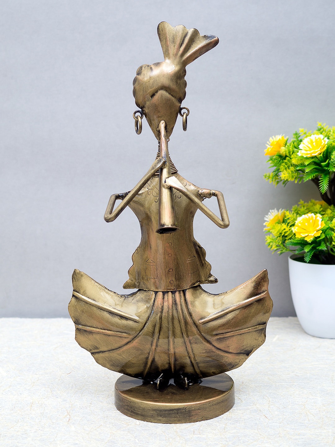 

Golden Peacock Gold-Toned Flute Musician Handcrafted Showpiece