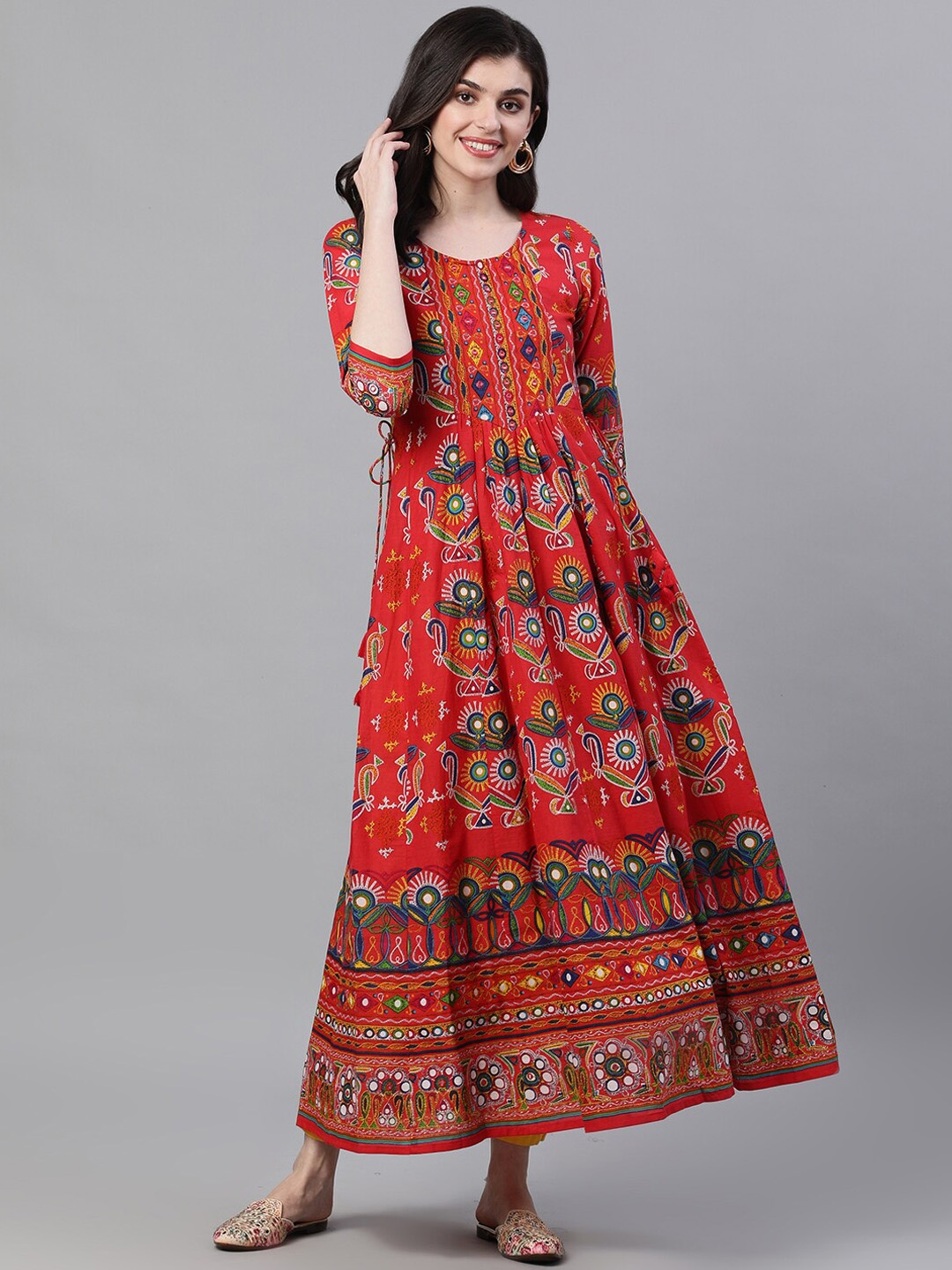

Ishin Women Red Printed Kurta
