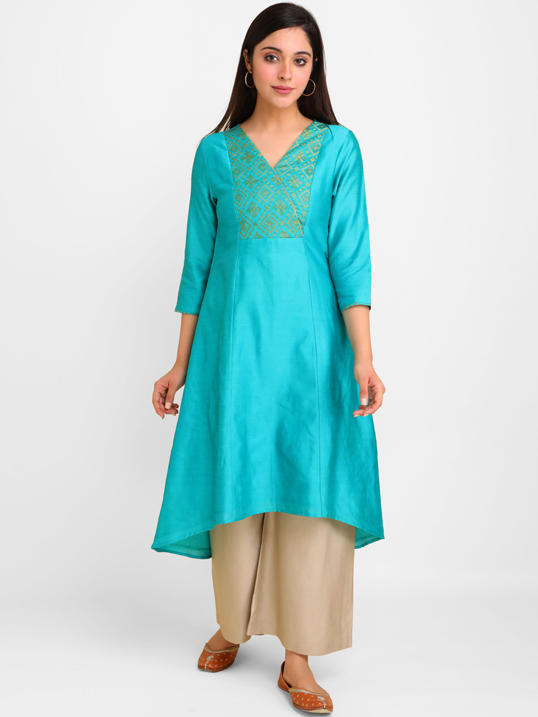 

Lal10 Women Blue & Gold-Coloured Yoke Design Chanderi Silk Jacquard Kurta
