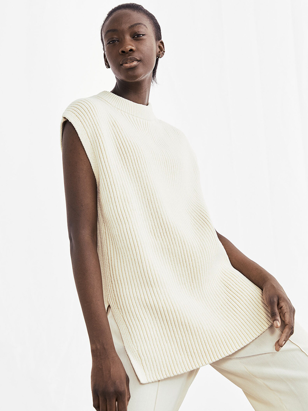

H&M Women Beige Ribbed Oversized Sustainable Sweater Vest