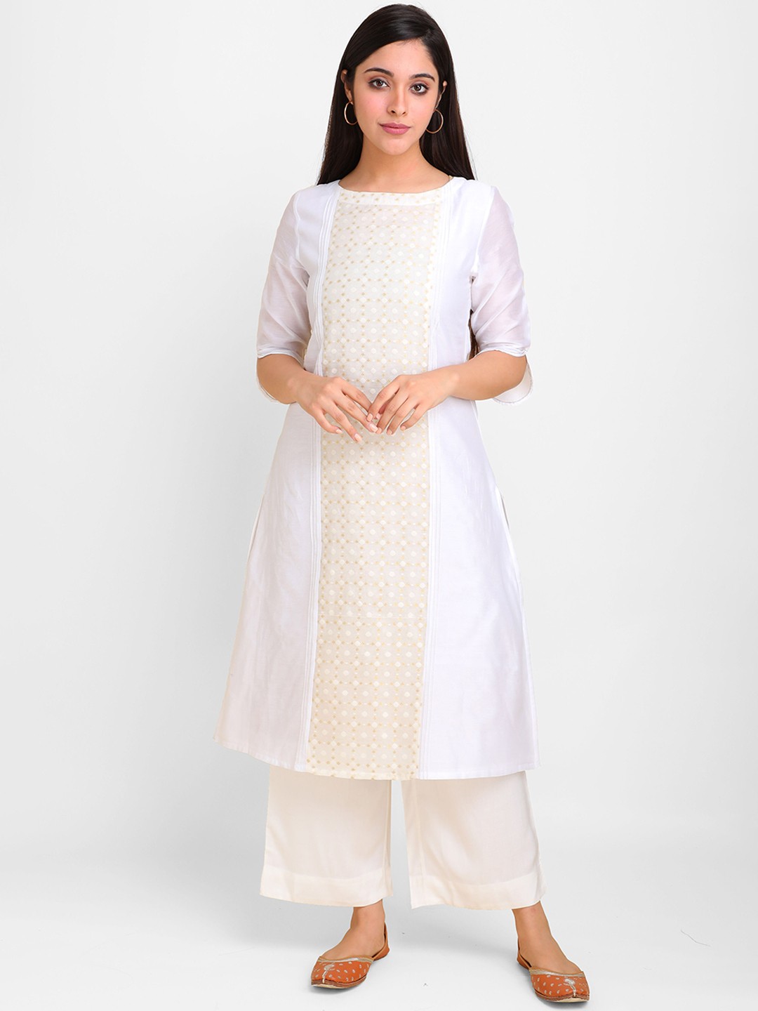 

Lal10 Women Off White & Gold-Coloured Yoke Design Chanderi Silk Kurta