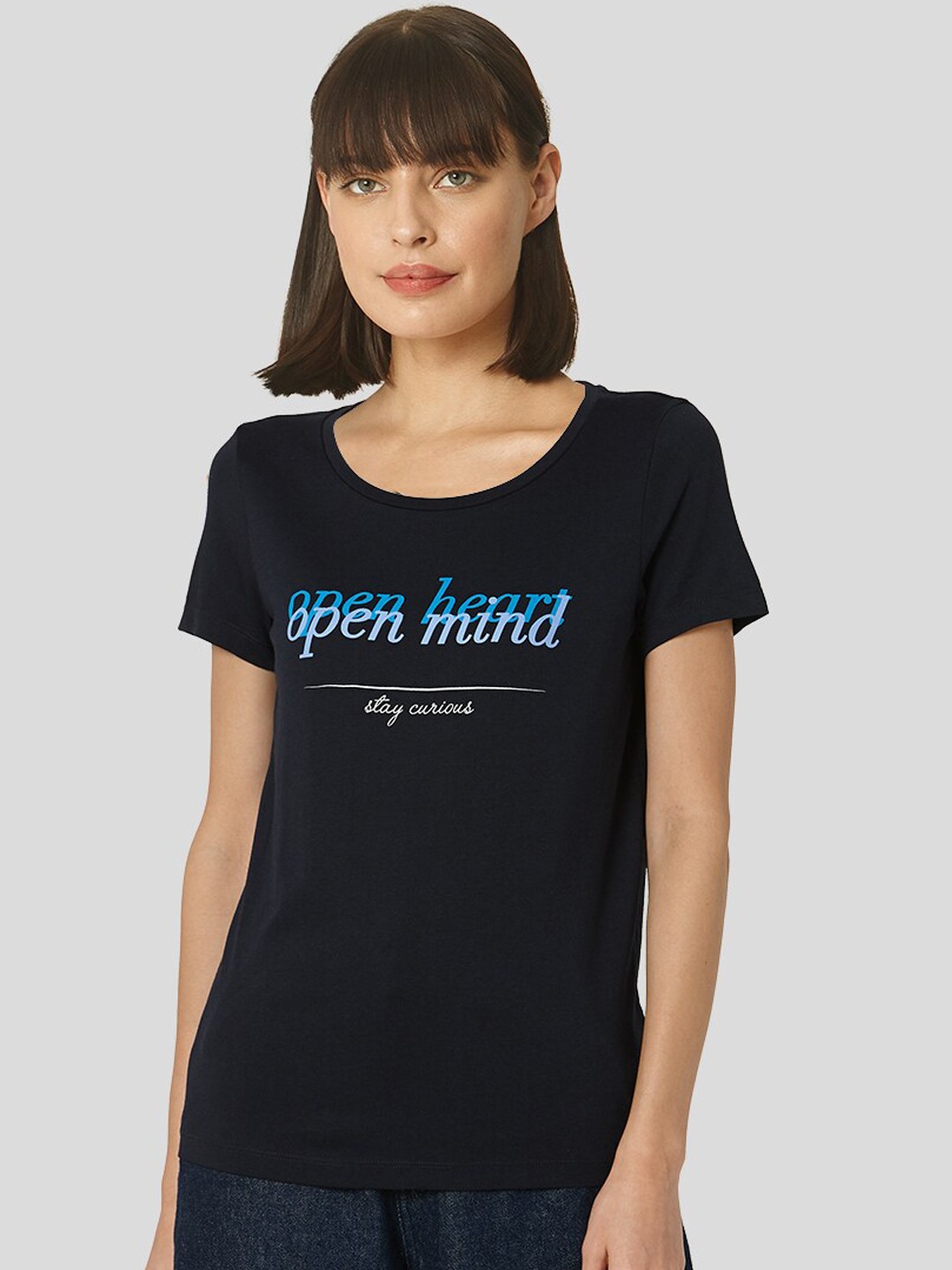 

Vero Moda Women Navy Blue Printed Round Neck T-shirt