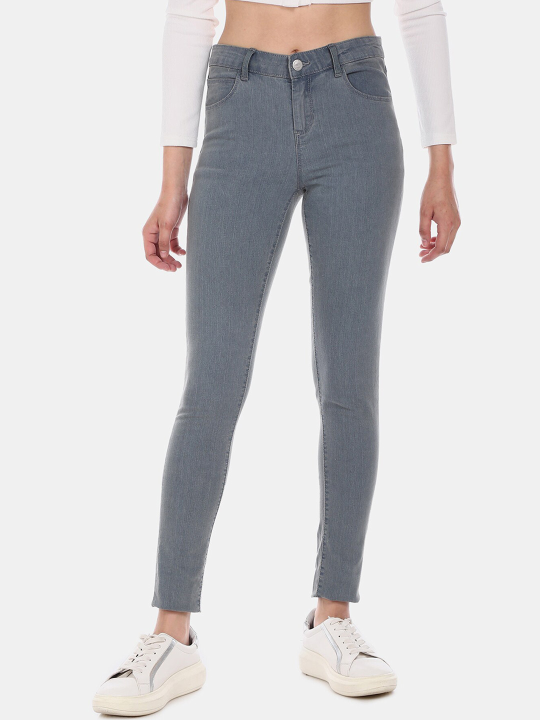 

Cherokee Women Grey Regular Fit Mid-Rise Clean Look Stretchable Jeans