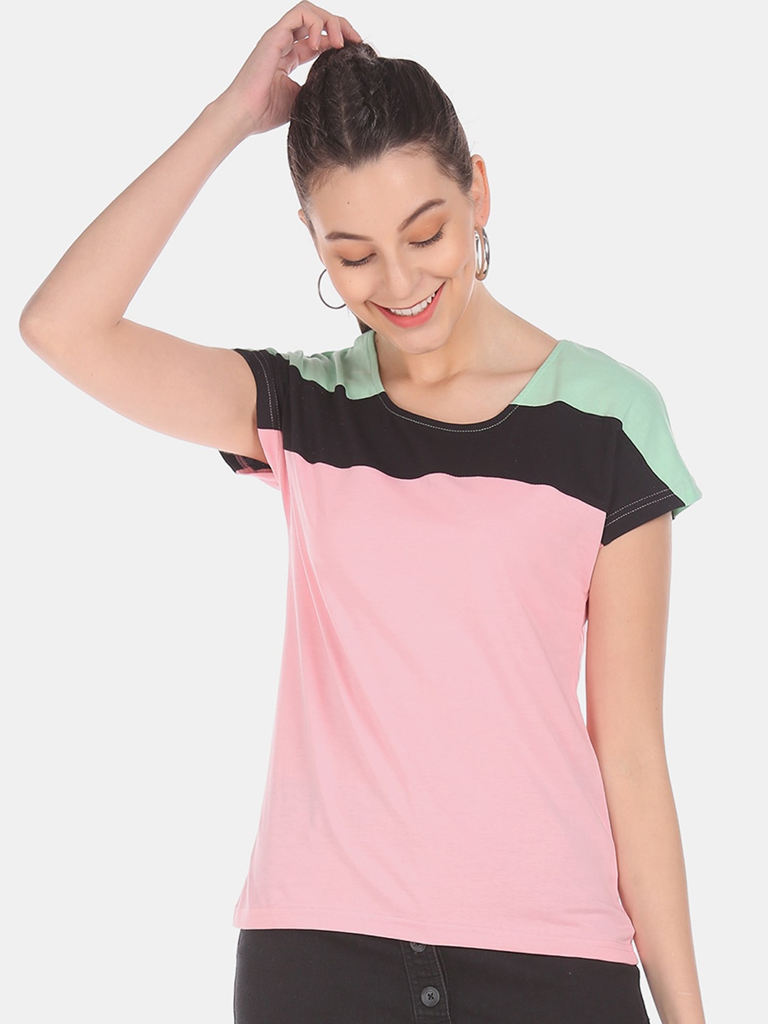 

Sugr Women Pink & Black Striped Round Neck T-shirt