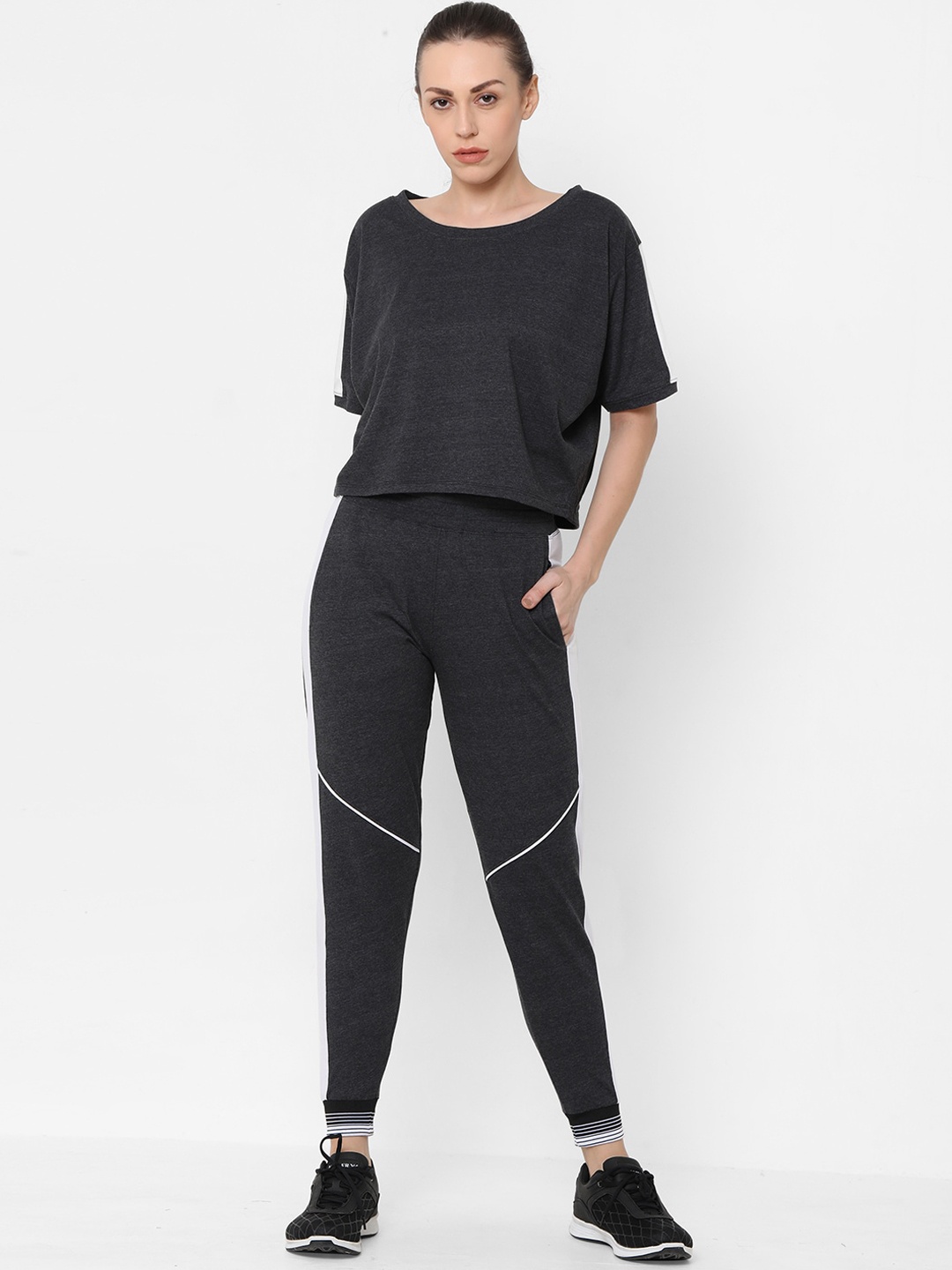 

Tuna London Women Charcoal-Grey Solid Tracksuit