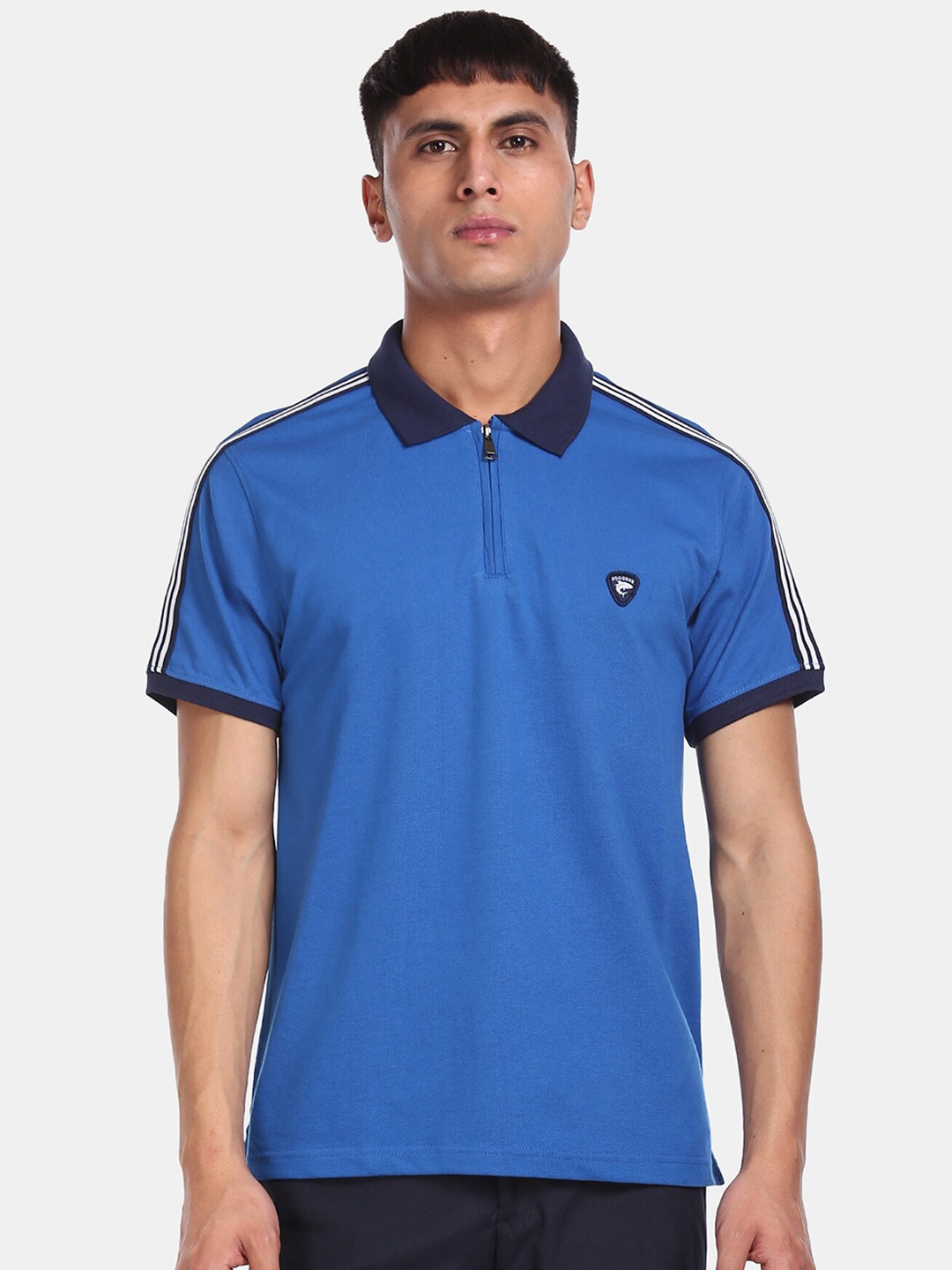 

Ruggers Men Blue Solid Polo Collar T-shirt