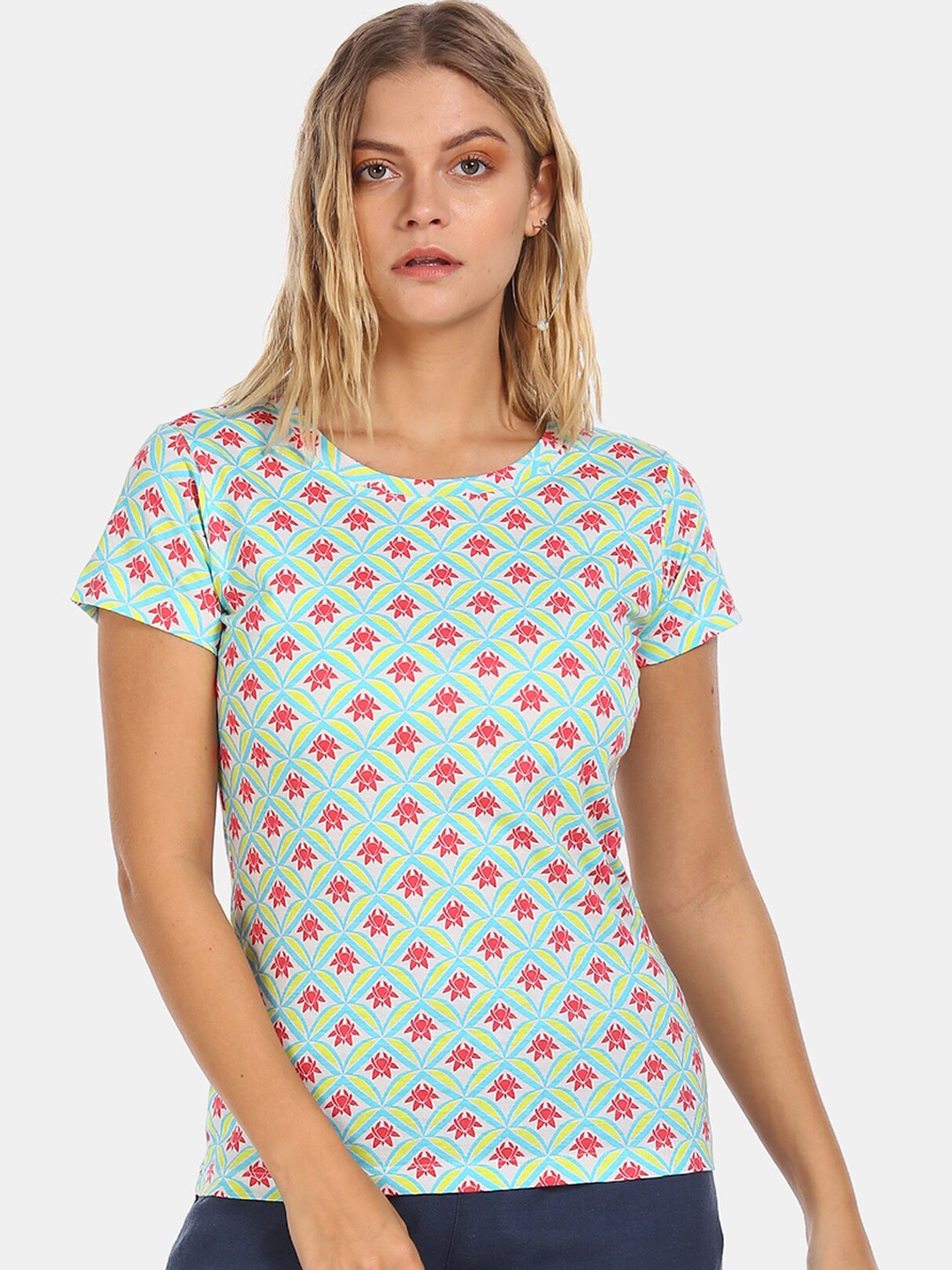 

Sugr Women Blue Printed Round Neck T-shirt